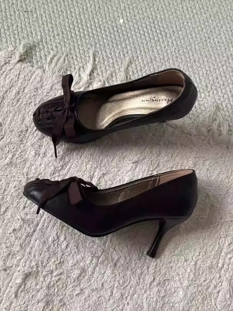 Bow Tie Retro Low Heels