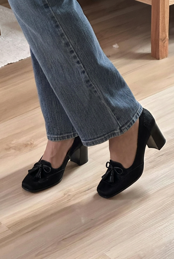 Retro Square Toe Bow Heels